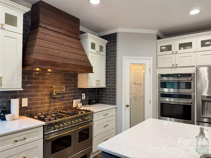 638 Reliance Ct, Tega Cay, SC 29708
