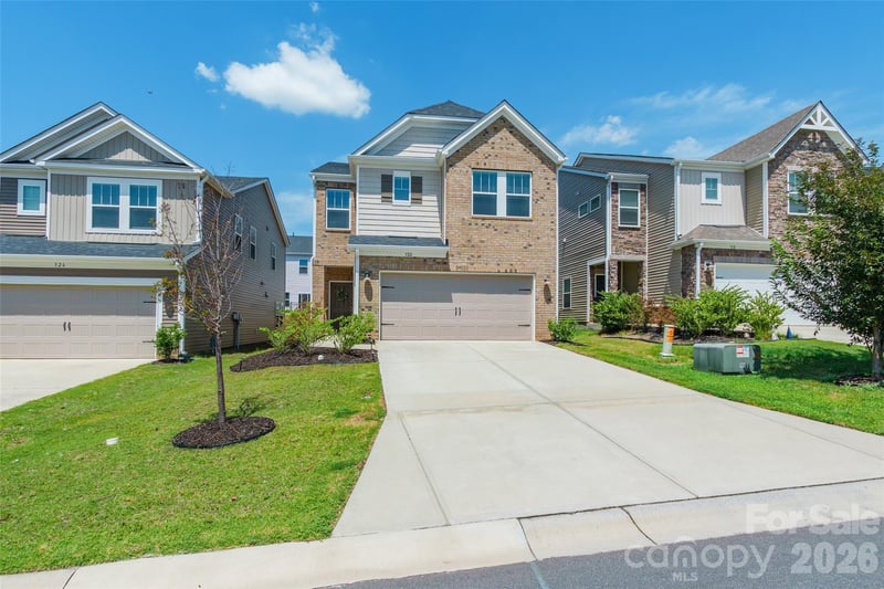 322 Hyssop Ct, Fort Mill, SC 29715