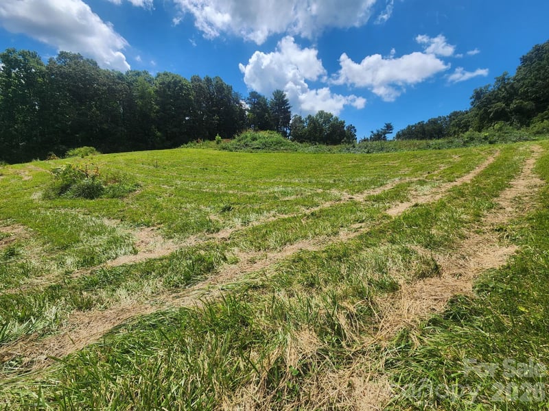 22 Setter Ln #3, Weaverville, NC 28787