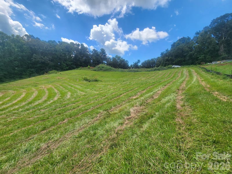 22 Setter Ln #3, Weaverville, NC 28787