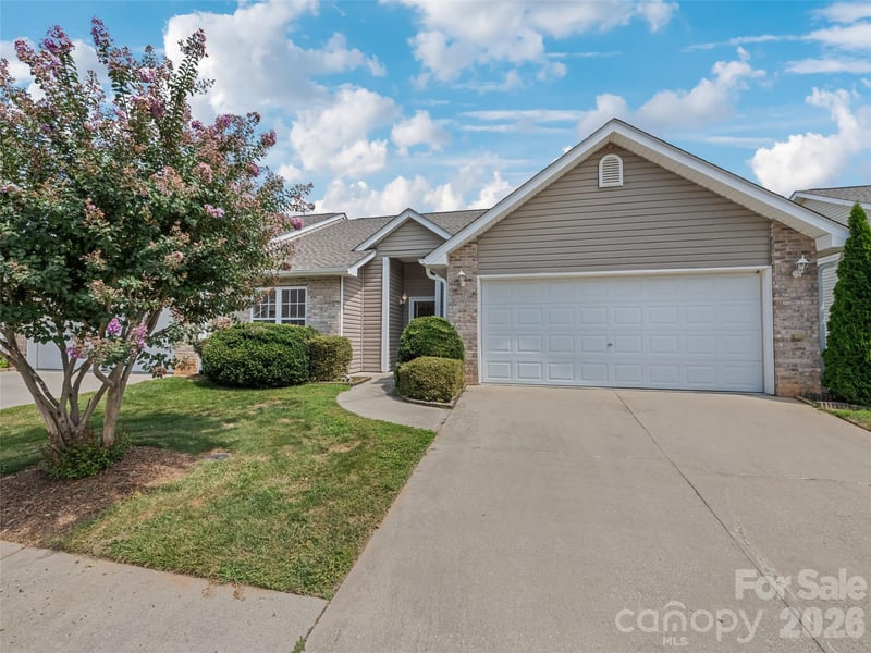 156 Chesire Way, Fletcher, NC 28732