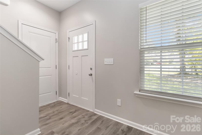 7623 Reames Rd, Charlotte, NC 28216