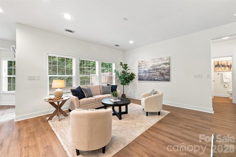 15614 Normans Landing Dr, Charlotte, NC 28273