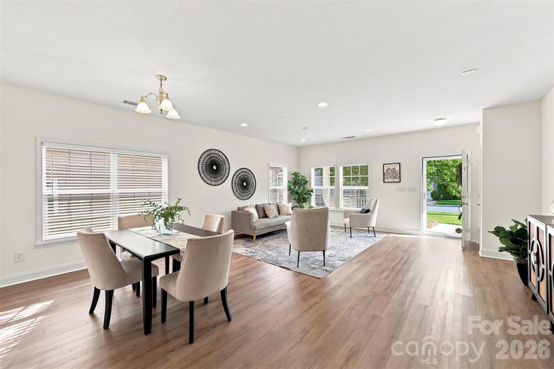 15614 Normans Landing Dr, Charlotte, NC 28273
