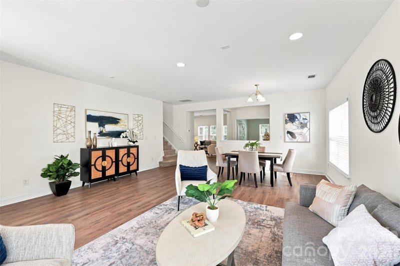 15614 Normans Landing Dr, Charlotte, NC 28273