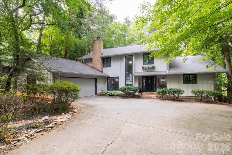 5 Oak Leaf Rd, Clover, SC 29710