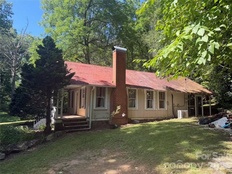 19010 Rosman Hw, Sapphire, NC 28774