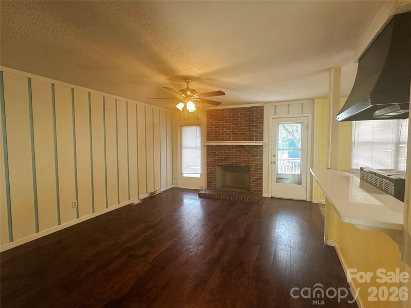 9607 Barkridge Rd, Charlotte, NC 28227