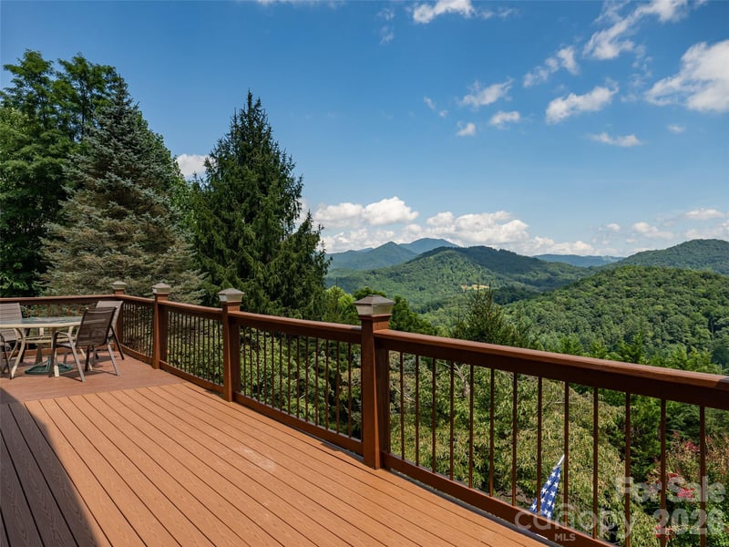 95 Splendor Rg, Waynesville, NC 28785
