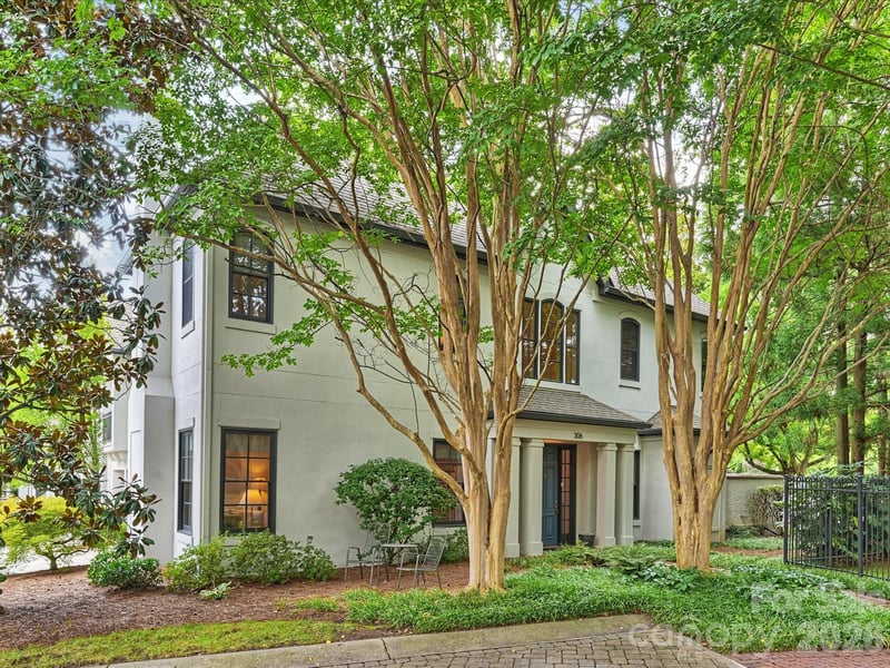 306 Wendover Heights Cir, Charlotte, NC 28211