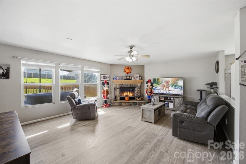 1106 Rainier Ln, Gastonia, NC 28052