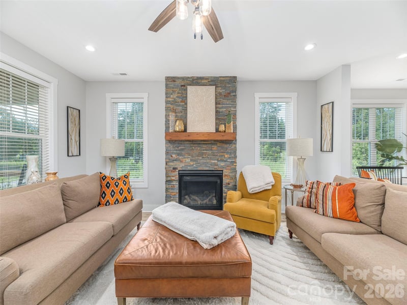 249 Flat Creek Rd, Black Mountain, NC 28711