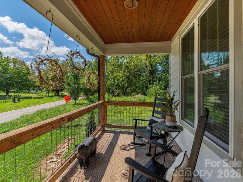 249 Flat Creek Rd, Black Mountain, NC 28711
