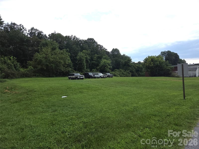 1109 Keith St, Hendersonville, NC 28792