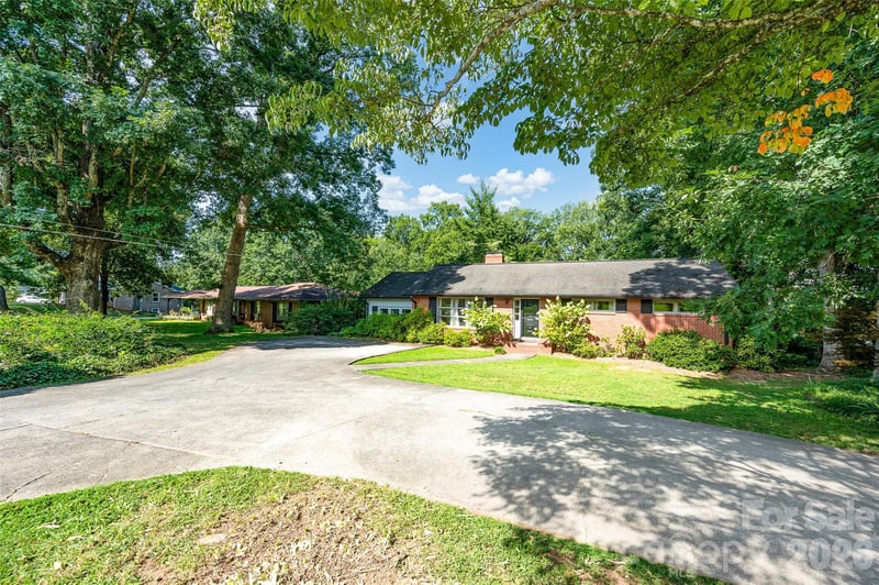 427 S Magnolia St, Mooresville, NC 28115