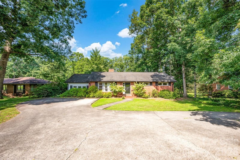 427 S Magnolia St, Mooresville, NC 28115