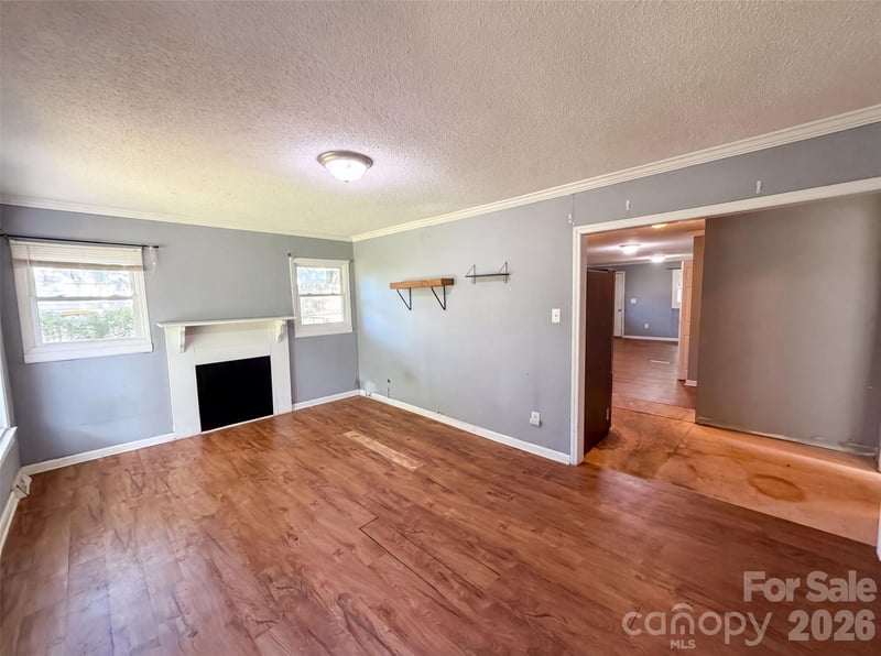 831 Fairview St, Kannapolis, NC 28083