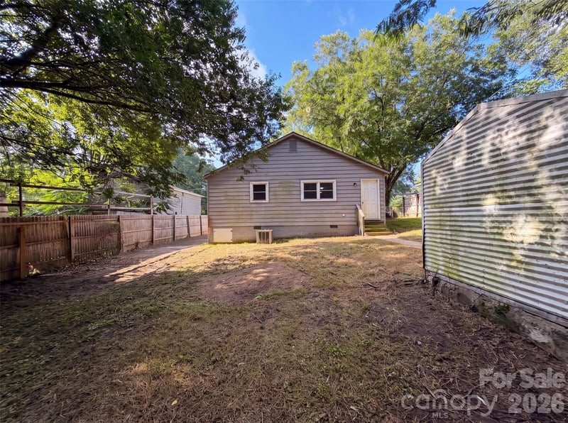 831 Fairview St, Kannapolis, NC 28083