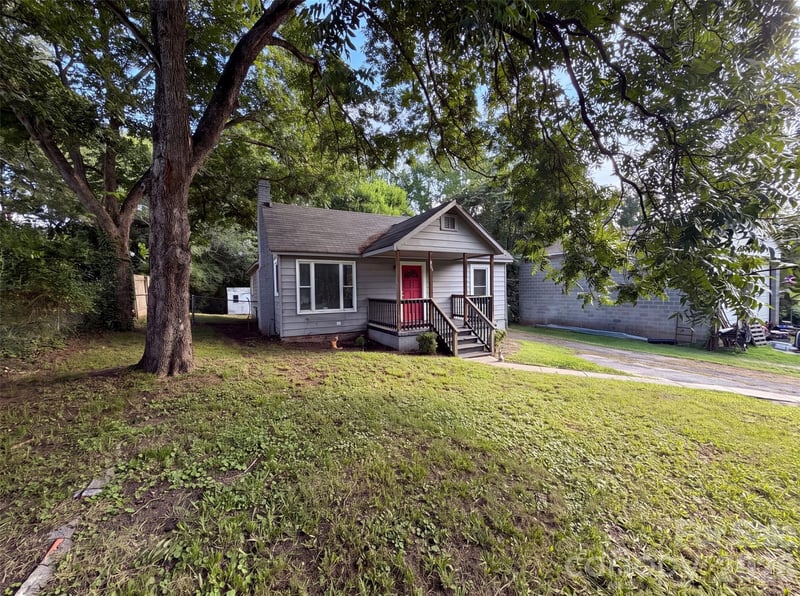 831 Fairview St, Kannapolis, NC 28083