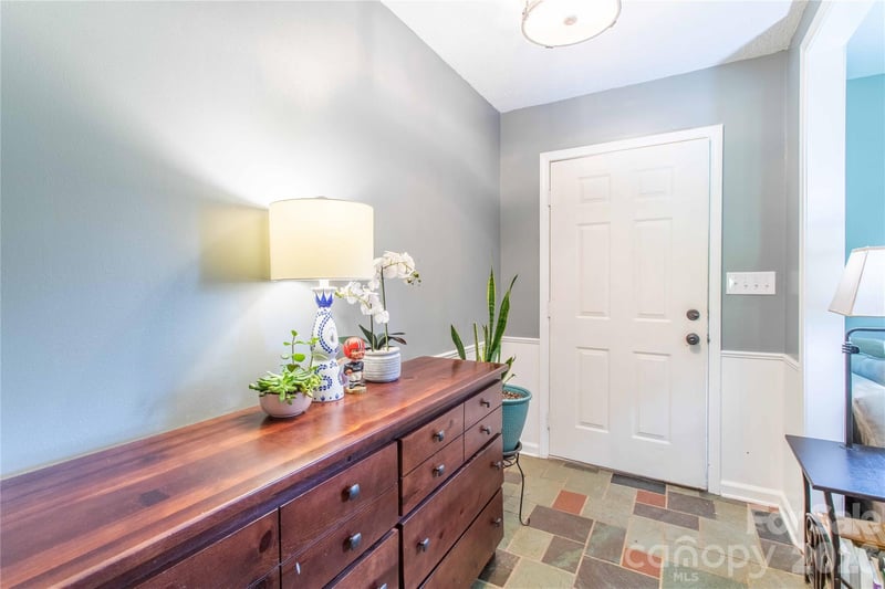 570 Flat Creek Valley Rd, Lake Toxaway, NC 28747