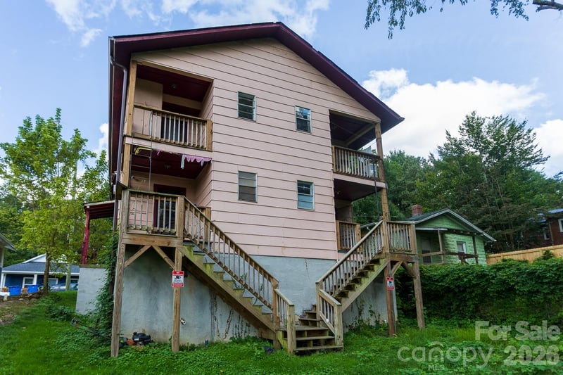 37 Water St, Asheville, NC 28801