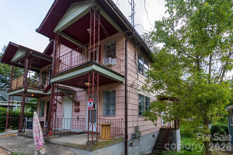 37 Water St, Asheville, NC 28801