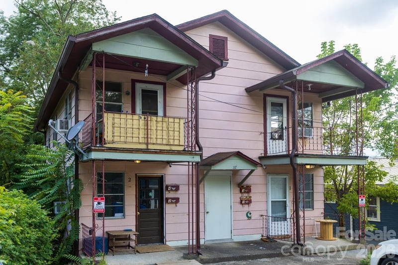 37 Water St, Asheville, NC 28801