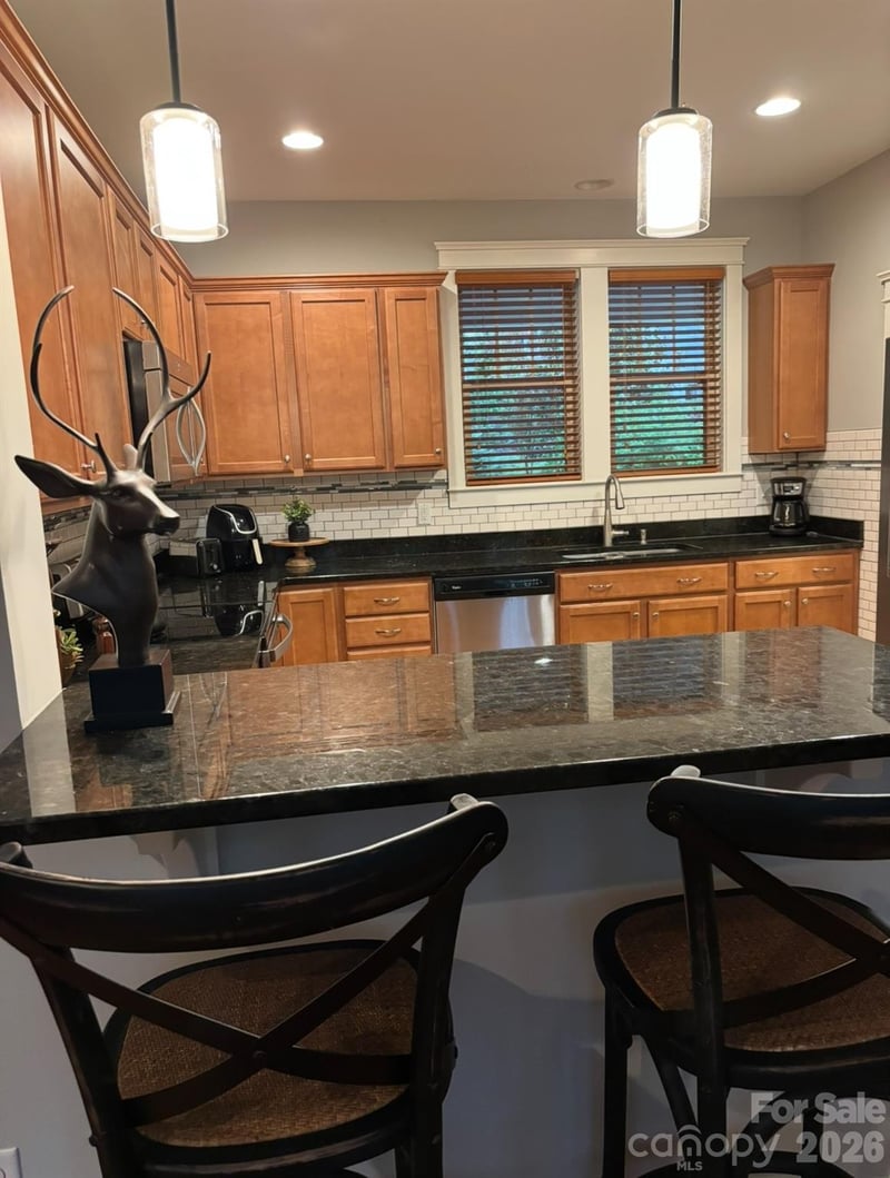 33 Gray Duster Cir, Biltmore Lake, NC 28715
