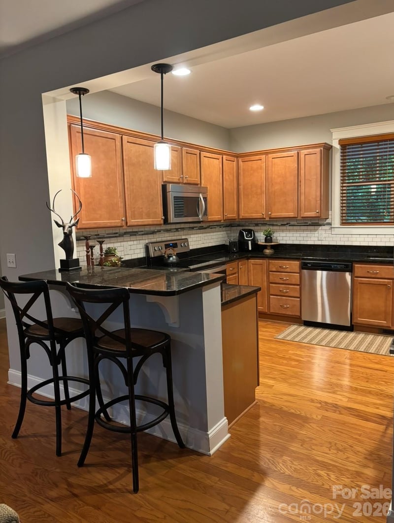 33 Gray Duster Cir, Biltmore Lake, NC 28715