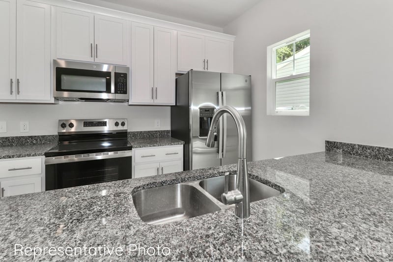 796 Hillard St, Statesville, NC 28625