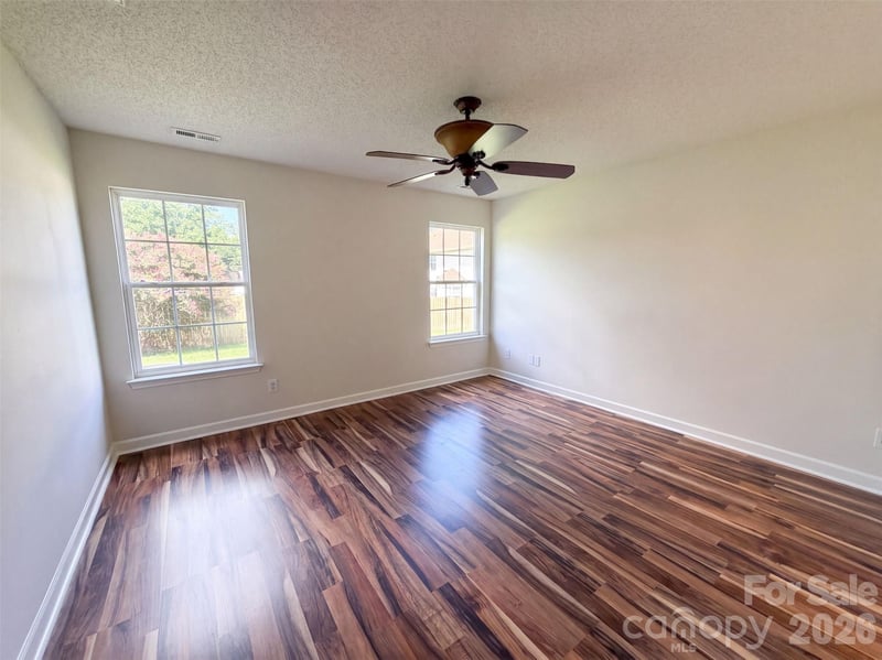 9244 Simonton Dr, Charlotte, NC 28269