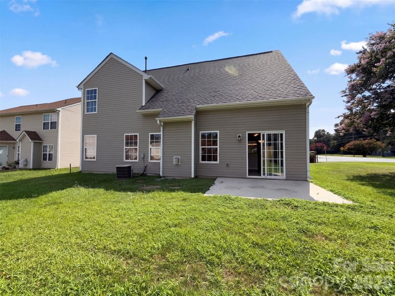 9244 Simonton Dr, Charlotte, NC 28269