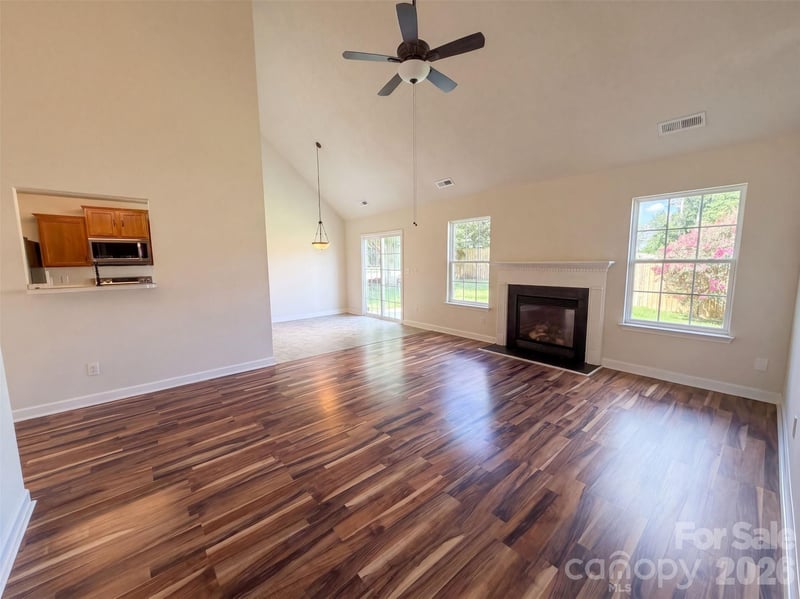 9244 Simonton Dr, Charlotte, NC 28269