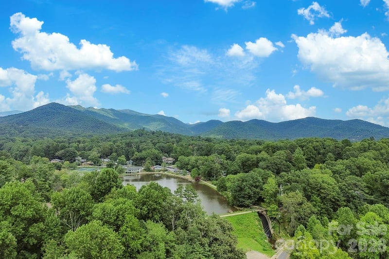 169 and 171 Cragmont Rd, Black Mountain, NC 28711