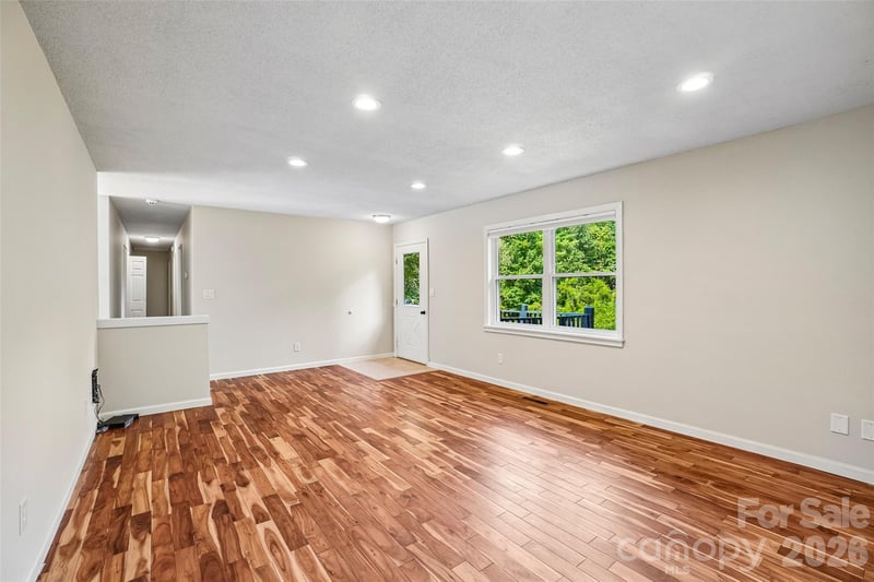 19 Jupiter Hts, Weaverville, NC 28787