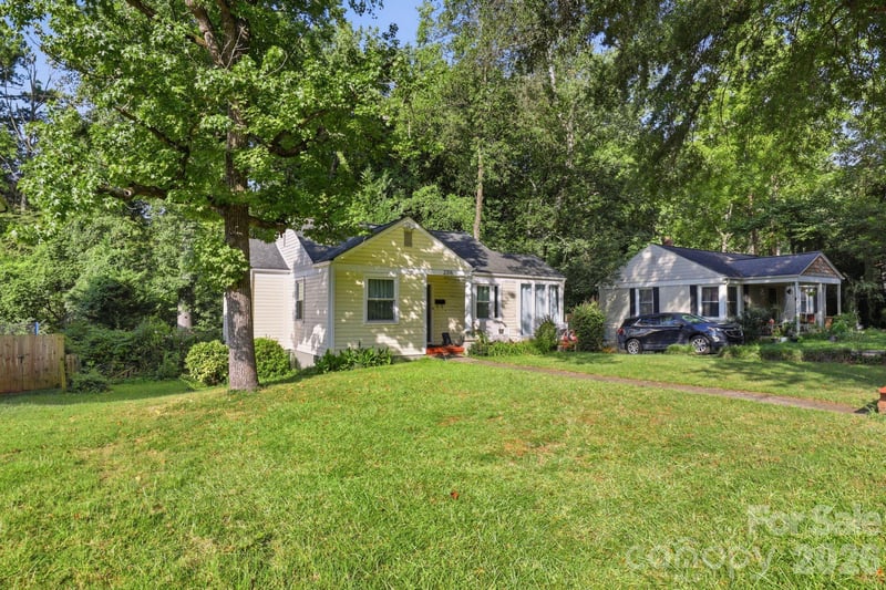 2316 Kingsbury Dr, Charlotte, NC 28205