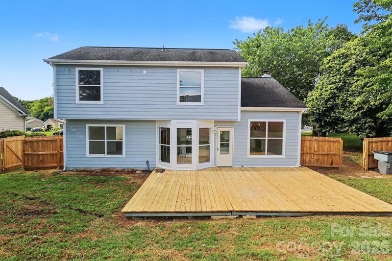 1336 Yorkdale Dr, Charlotte, NC 28217