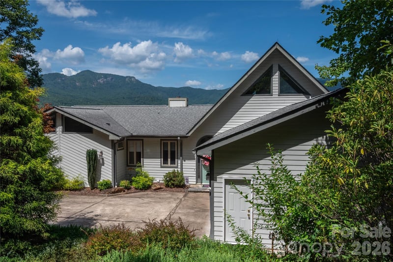 127 White Pine Dr, Lake Lure, NC 28746