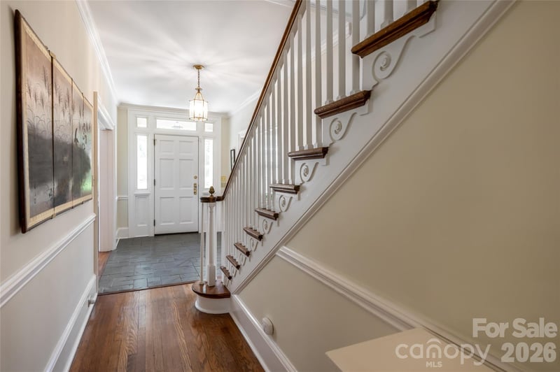 17 Lynwood Rd, Asheville, NC 28804