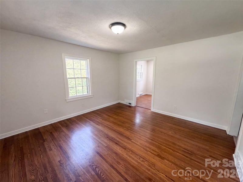 1006 Peachtree Rd, Charlotte, NC 28216