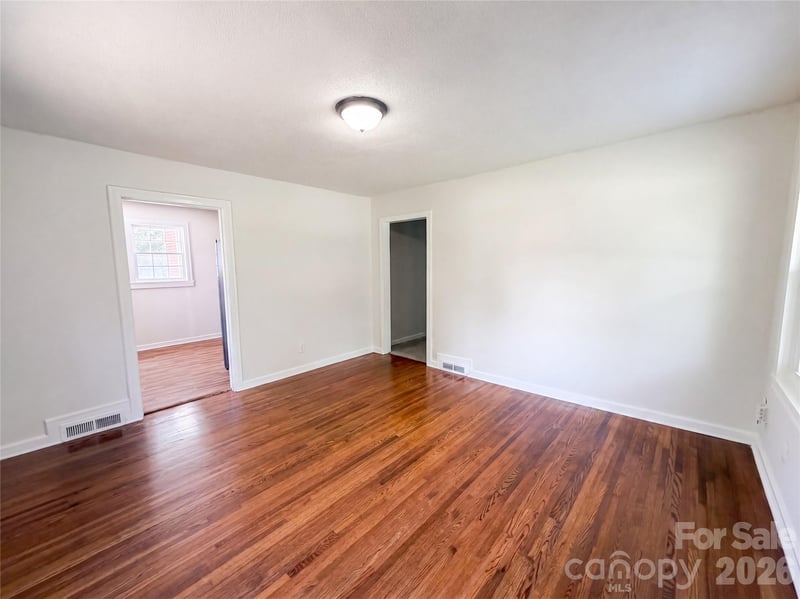 1006 Peachtree Rd, Charlotte, NC 28216