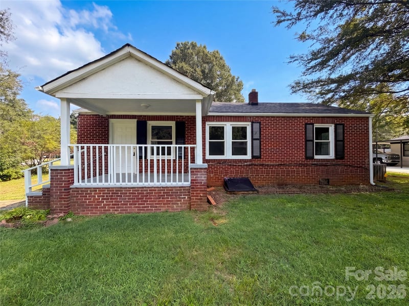 1006 Peachtree Rd, Charlotte, NC 28216