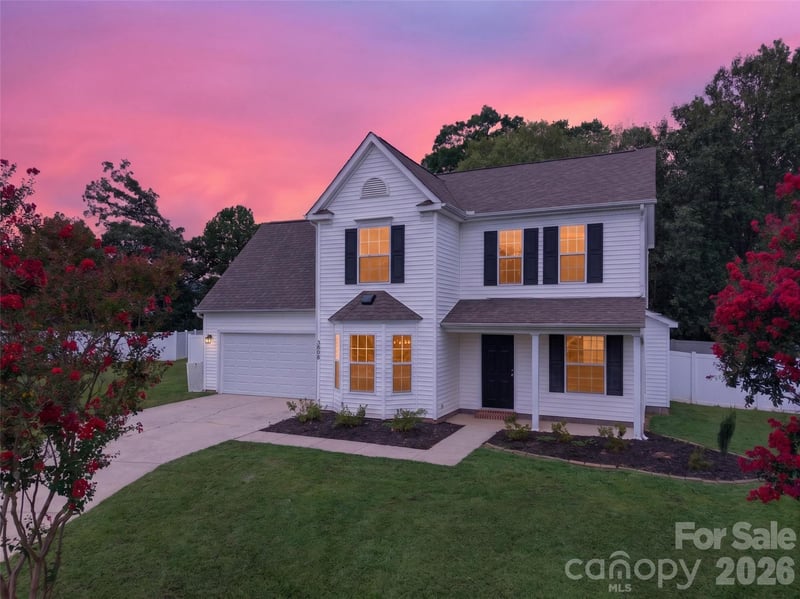 3808 Nuthatch Dr, Indian Trail, NC 28079