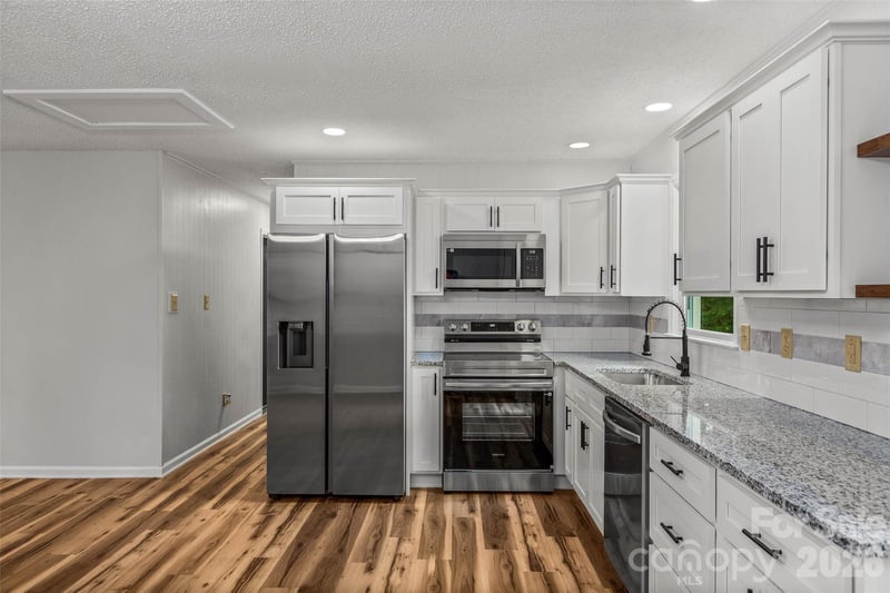 248 Harriet Ln, Statesville, NC 28625