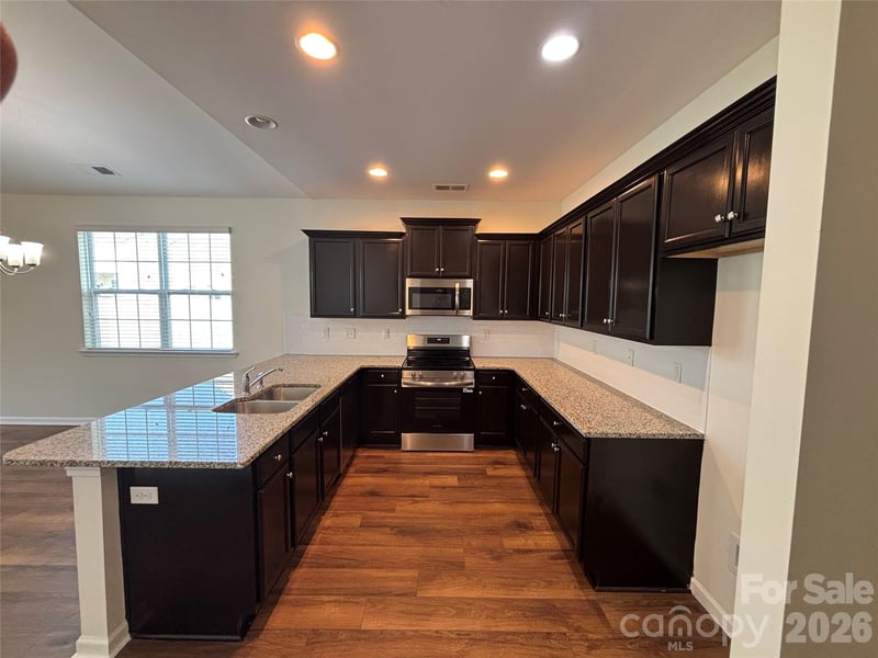 6816 Pennyroyal Way, Charlotte, NC 28216