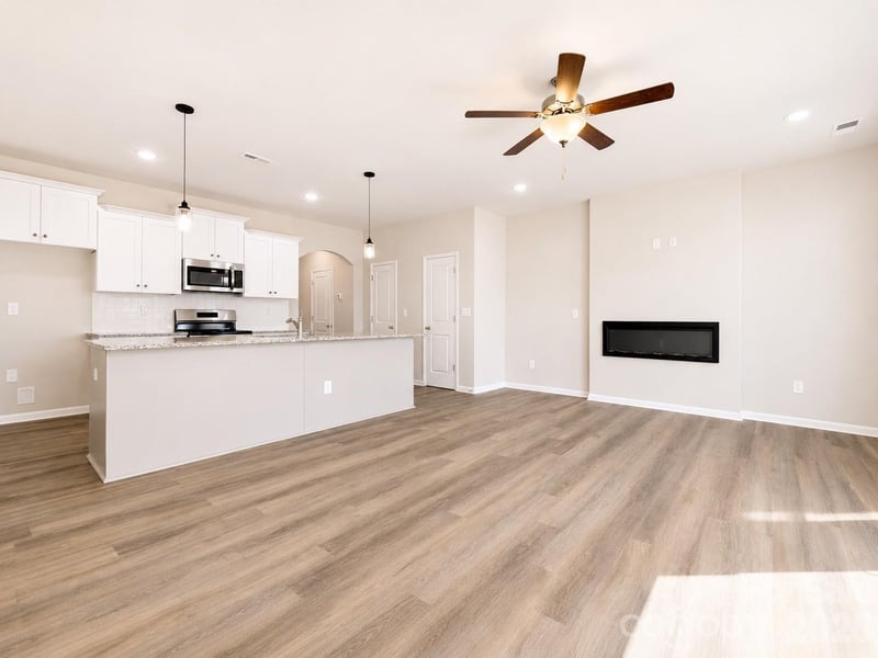 3048 Aberleaf Ln, Charlotte, NC 28227