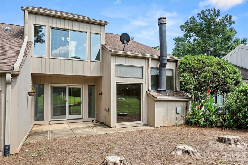 102 Ridgeport Rd, Clover, SC 29710