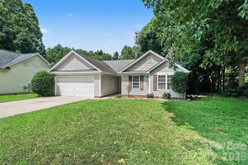 4437 Craven Hill Dr, Charlotte, NC 28216