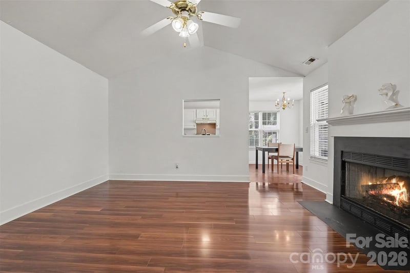 4437 Craven Hill Dr, Charlotte, NC 28216