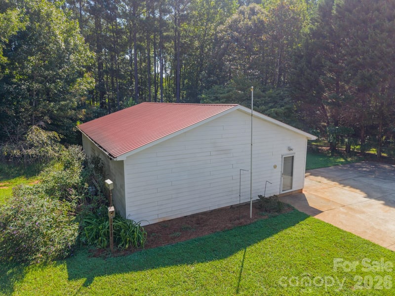 1673 Forest Ridge Dr, Stanley, NC 28164